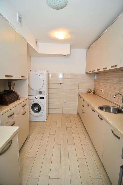 Apartments Zukovac Tivat Luaran gambar