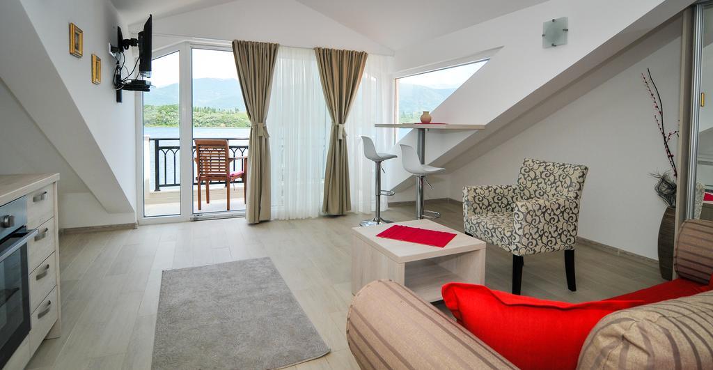 Apartments Zukovac Tivat Luaran gambar