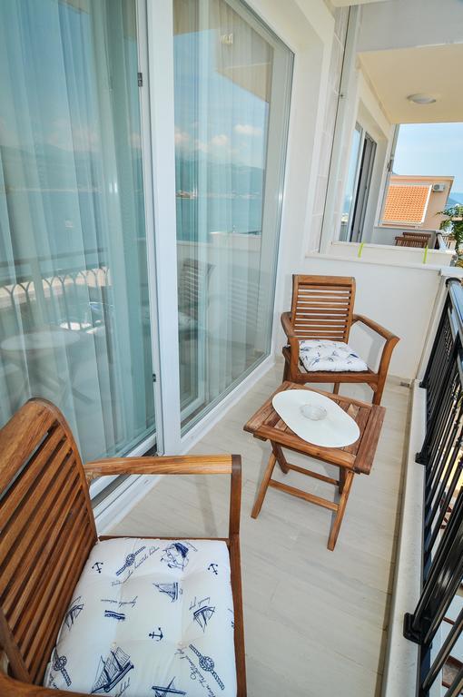 Apartments Zukovac Tivat Luaran gambar