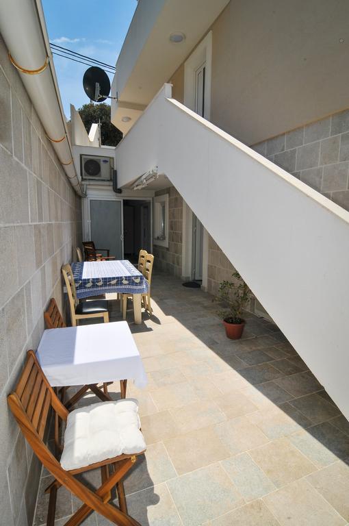 Apartments Zukovac Tivat Luaran gambar