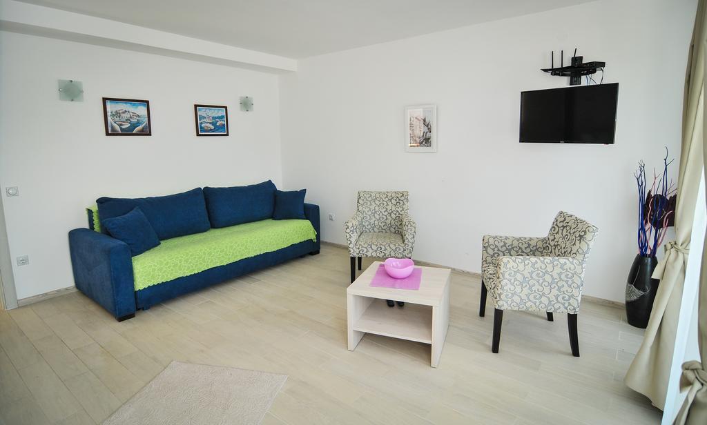 Apartments Zukovac Tivat Luaran gambar