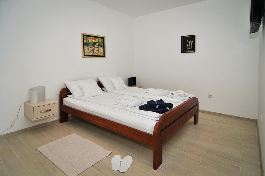 Apartments Zukovac Tivat Luaran gambar